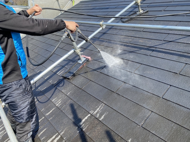 スレート屋根の高圧洗浄