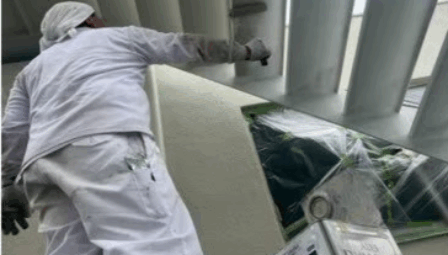 鉄部の仕上げ塗装で美観を回復｜練馬区のマンション塗装