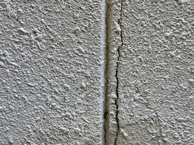 ALC外壁のクラック