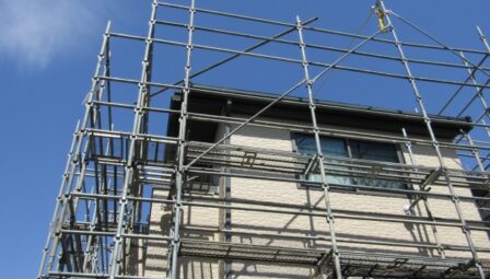 屋根と外壁の同時塗装は安い？安くできる理由とセット割のメリット